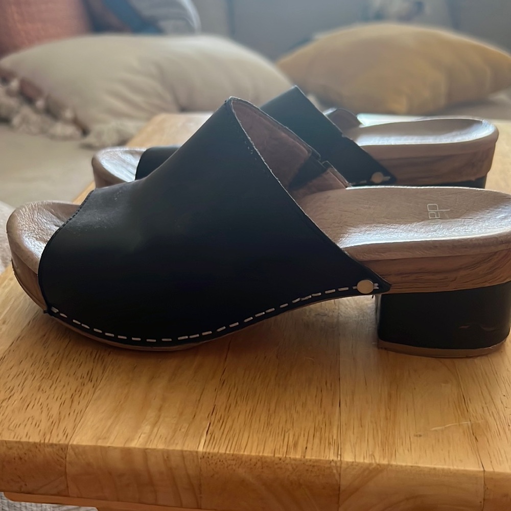 Dansko Maci Mule Black Leather Size 37
